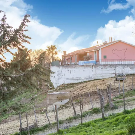 Valley-view Holiday In Sperlinga With Private Pool