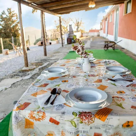 別荘 Valley-view Holiday In Sperlinga With Private Pool